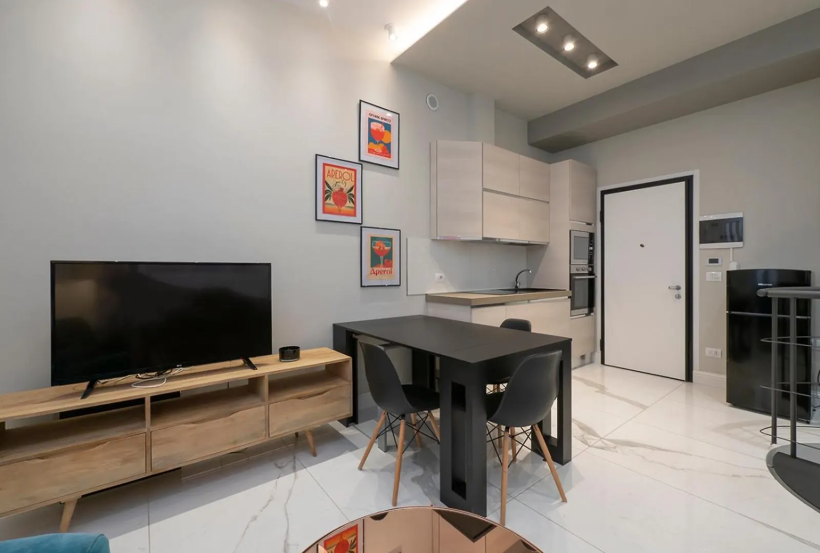 מילאנו Xenia Apartments - Elegant Three-Room Apartment In Moscova Area